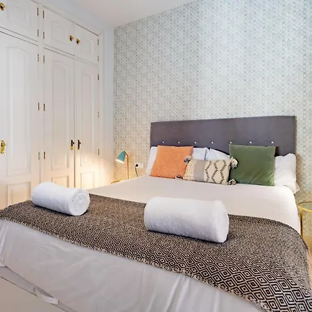 Apartment Alianza Giralda Sky View By Valcambre Seville