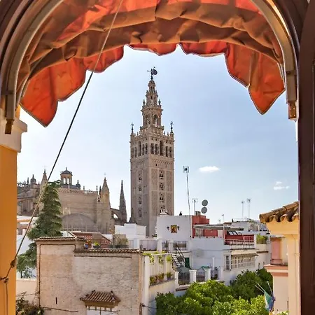 Alianza Giralda Sky View By Valcambre Apartment *