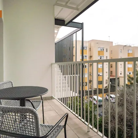 Limehome Calle Torcuato Luca De Tena - Digital Access סביליה