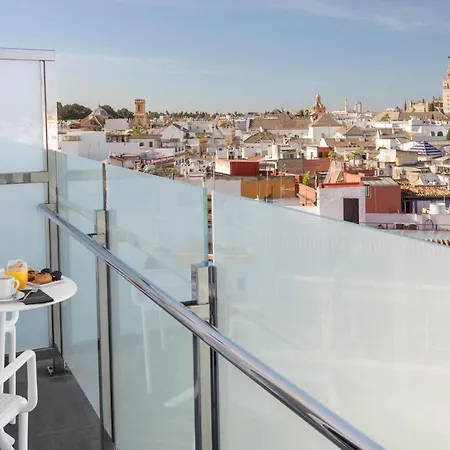 Hotel Catalonia Giralda 4*