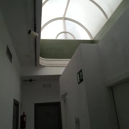 Urban 2* Seville