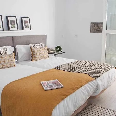 Apartment Isg Alhondiga Piso Nuevo Piscina Casco Antiguo8p *