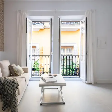 Hommyhome Conteros Cathedral Apartment *