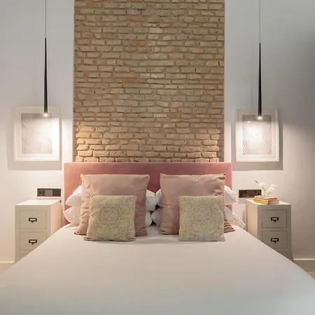 Hommyhome Conteros Cathedral Apartment *