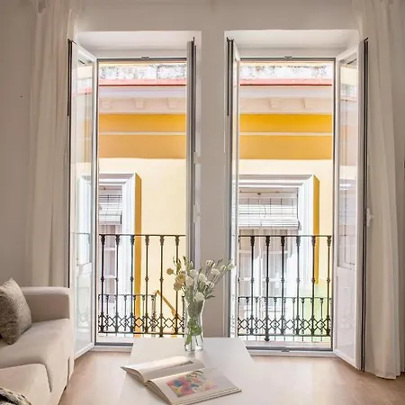 Hommyhome Conteros Cathedral Apartment