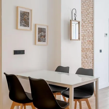 Hommyhome Conteros Cathedral Apartment *