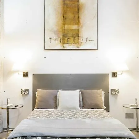 Monkeys Luxury Metaloft Sevilha