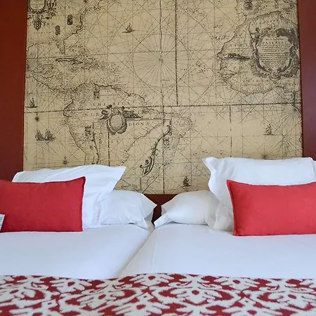 Ribera De Triana Hotel 4*
