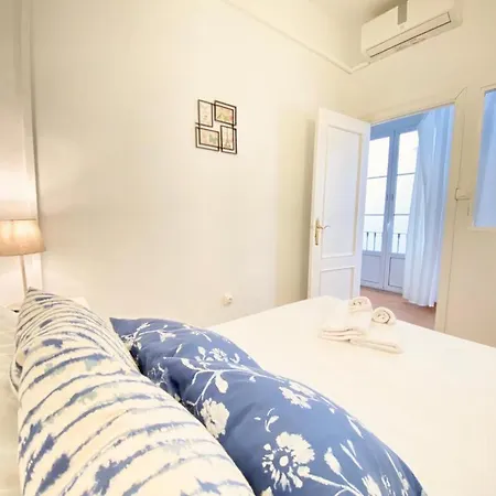 Superb In Downtown Of ,parking Optional, !! Appartement Séville