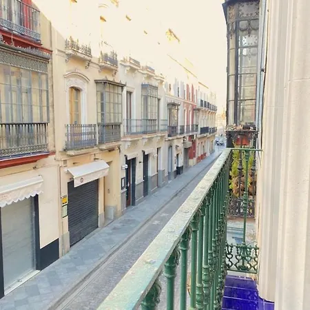 Superb In Downtown Of ,parking Optional, !! Appartement