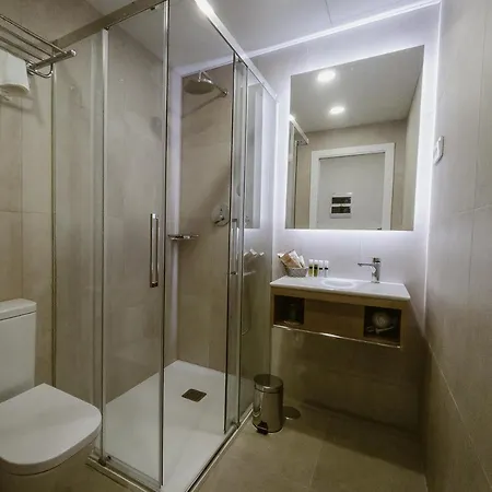Petit Palace Vargas 2* 세비야