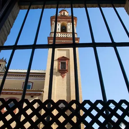 Beautiful Silent Private Parking Seville