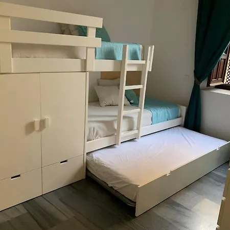 Beautiful Silent Private Parking Apartment Seville