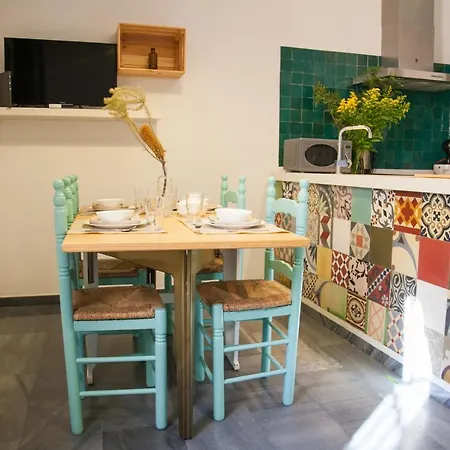 Beautiful Silent Private Parking Apartment Seville