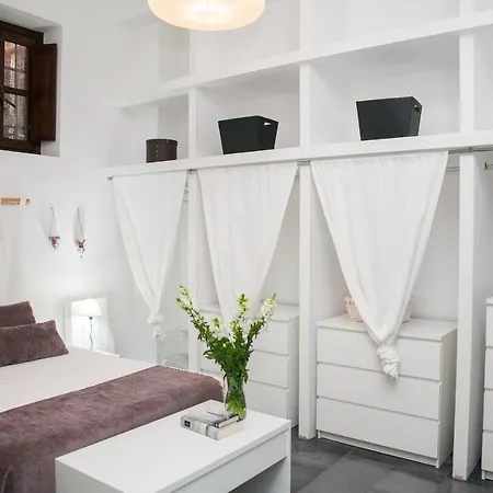 Beautiful Silent Private Parking Apartment *