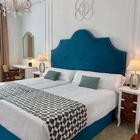 Hotel Derby 3*