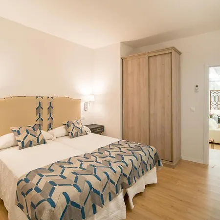 Arco Macarena Lofts Siviglia