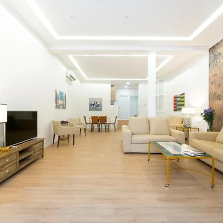 Arco Macarena Lofts Siviglia