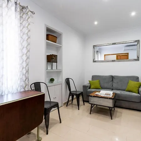 Holi-rent Salado *