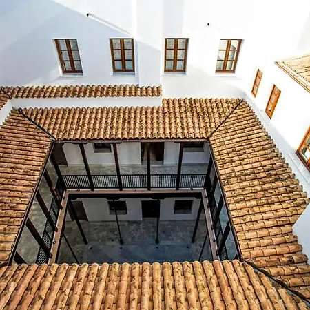 Palacio Del Siglo Xvii Frente A Jardines De Murillo Siviglia