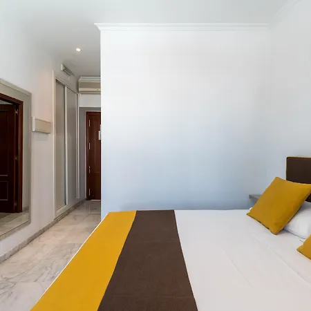 Cool Hotel