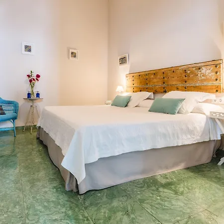 Hotel Boutique Casa De Colon 3*