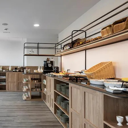 Petit Palace Vargas 호텔