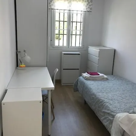 Apartamento Colegio Mayor Careu - Women Only - Community Sevilha