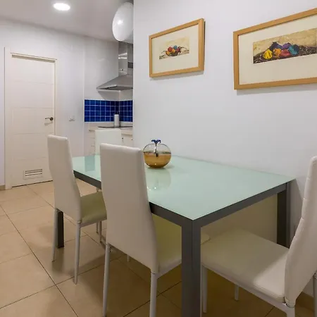 Reservaloen Plaza Del Salvador Apartment