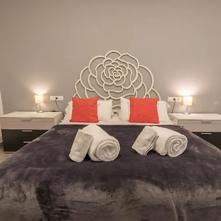 Reservaloen Terrazas De La Catedral Apartment *