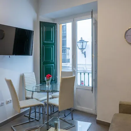 Reservaloen Terrazas De La Catedral Apartment Seville