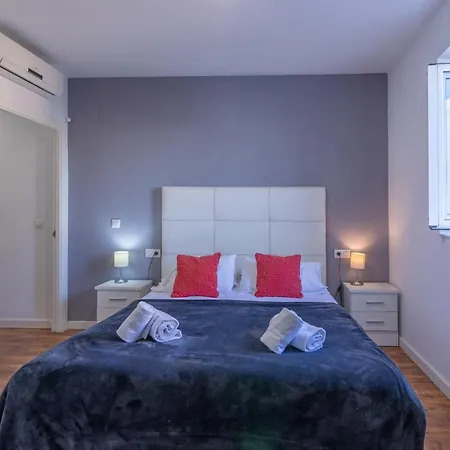 Reservaloen Terrazas De La Catedral Apartment