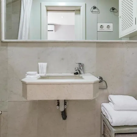Fam Sevillian Townhouse Holiday home Seville