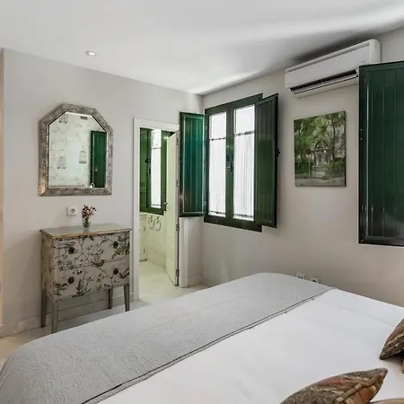 Fam Sevillian Townhouse * Seville