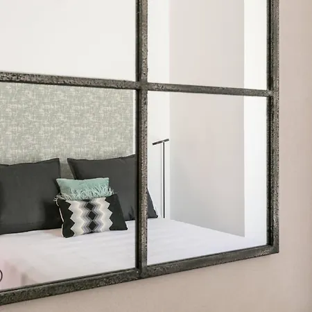 Green-apartments Sierpes Luxury