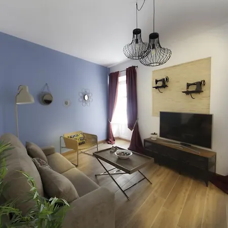 Green-apartments Mansion Blue Catedral Apartment Seville