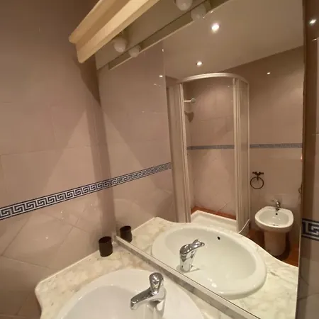 Romantico Placentines Apartment *