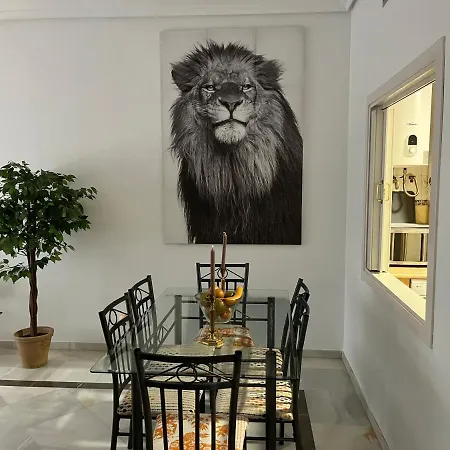 Apartment Very Apartament. Center. Private Parking
