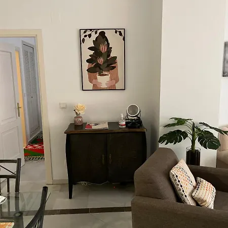 Very Apartament. Center. Private Parking *