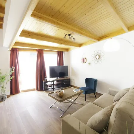 Green-apartments Mansion Blue Catedral Apartment *