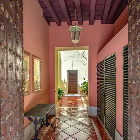 Museum Duplex And Patios, Historical Center, 8 Pax Seville