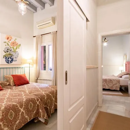 Museum Duplex And Patios, Historical Center, 8 Pax *