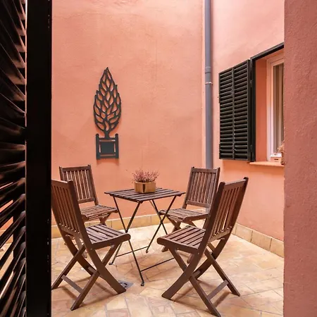Museum Duplex And Patios, Historical Center, 8 Pax *