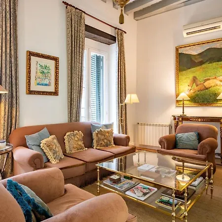 Museum Duplex And Patios, Historical Center, 8 Pax * Seville