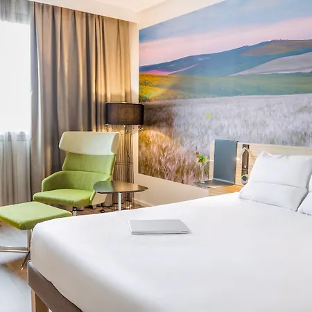 Novotel 4*