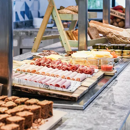 Ξενοδοχείο Novotel 4*