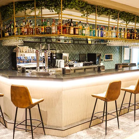 塞尔科蒂尔多纳卡梅拉酒店