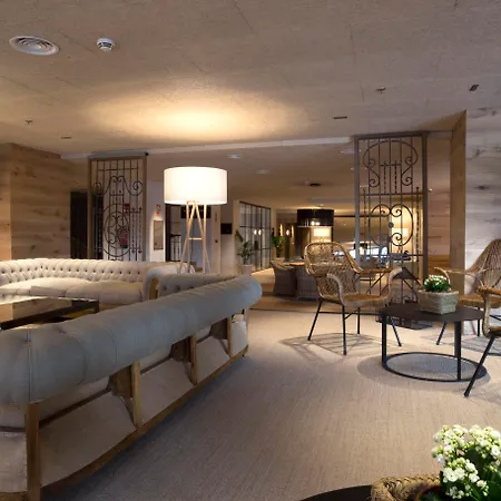 Hotel Zenit 4*