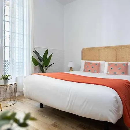 Monkeys 7revueltas Deluxe Apartment Seville