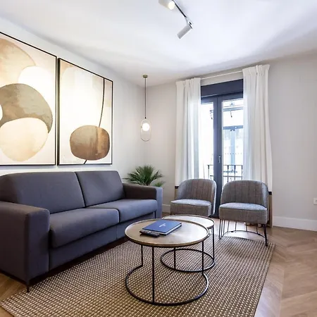 Apartment Eleven Real De La Carreteria, By Homing U